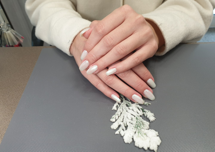 manicure e ricostruzione unghie con gel