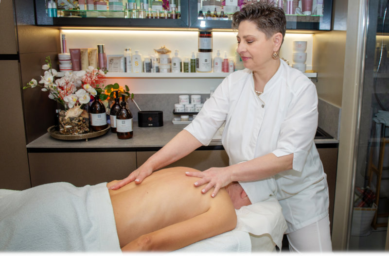 massaggi relax, anticellulite, decontratturanti, con aromaterapia